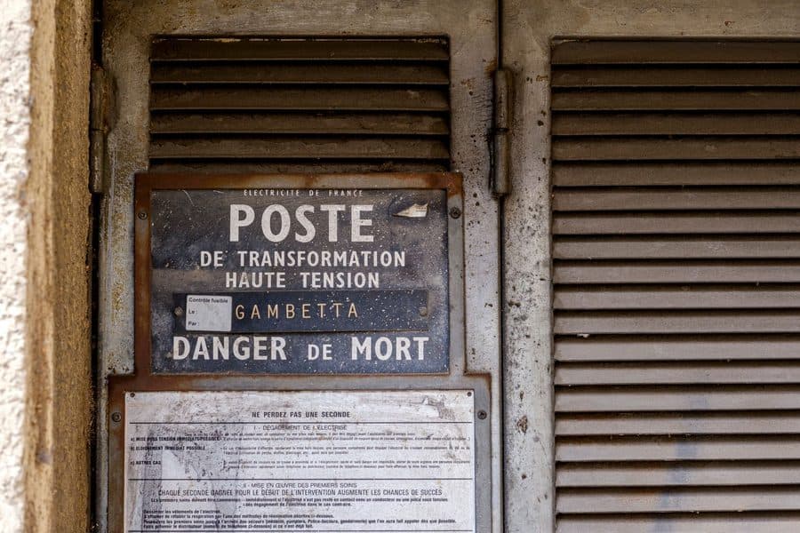 Panneau Électricité de France, danger de mort